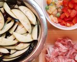 豚とナスのトロトロ彩り甘味噌丼作り方1写真