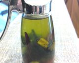 菜園採れのスパイシーガーリックオイル作り方8写真