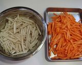定番☆きんぴらごぼう作り方1写真