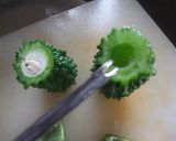 まるっとゴーヤの肉づめ♪しそ風味~♪作り方1写真
