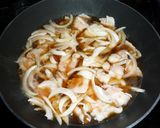 簡単☆早いウマい豚玉丼♬作り方3写真