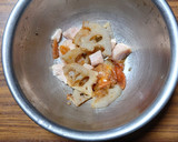 ヨウサマの減塩蓮根とチキンの梅肉和え作り方3写真