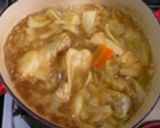 鶏手羽とキャベツのカレーコンソメスープ作り方4写真