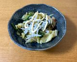 キャベツと春菊の炒めマヨしらす。作り方6写真