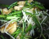 節約！鶏むね肉のニラ卵とじ作り方5写真