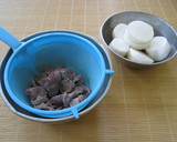 牛すじ肉と大根のあっさりスープ煮作り方1写真