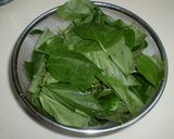 モロヘイヤ、豆腐、ジャコの麺つゆ掛け作り方1写真