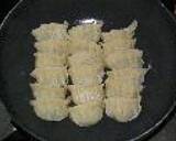 焼き餃子（ニラ多め）作り方7写真