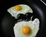 さみしい朝もハート付の目玉焼きならOK作り方3写真