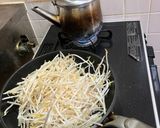 魔改造‼︎ ごつ盛り塩担々麺でもやしそば作り方2写真