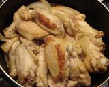 絶品☆鶏手羽と玉ねぎの甘辛煮作り方2写真