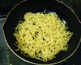 麺をかりかりに焼いた、あんかけ焼きそば作り方2写真