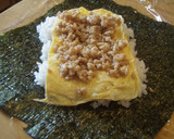 とりそぼろと卵のおにぎりサンド作り方5写真