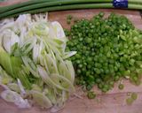 にんにくの芽と長ネギの卵とじ丼作り方1写真