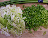 にんにくの芽と長ネギの卵とじ丼作り方1写真