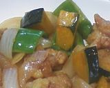 お手軽♪夏野菜の酢鶏作り方6写真