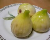 いちじくのコンポート☆りんごジュースで☆作り方1写真