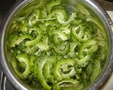 簡単!!ゴーヤと豚肉のみそ炒め作り方2写真