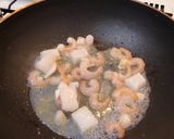 シーフードとオリーブのジェノベーゼパスタ作り方3写真