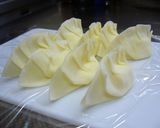 おつまみ③　餃子の皮で☆カリ②チーズ☆作り方3写真