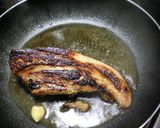 フライパンだけで♡しっとり～な塩麹焼豚＊作り方4写真