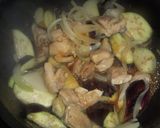 鶏もも肉と茄子オクラ炒め作り方8写真