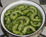 厚揚げと鶏肉のゴーヤチャンプル♪作り方1写真