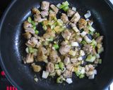 鶏肉とたっぷりねぎの柚子胡椒チャーハン作り方2写真