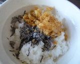 こぶ(昆布)たぬき(揚げ玉)　おにぎり作り方2写真