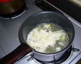 我が家の母の味お味噌汁　☆たまねぎ＆卵☆作り方1写真