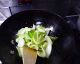 チンゲン菜と豚肉のくるみ炒め作り方2写真