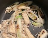 ごま油香る焦がしネギとエノキのみそ汁作り方4写真
