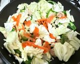 時短：鶏もも肉と野菜のほんのり味噌炒め作り方4写真