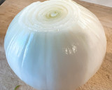 炊飯器で簡単　新玉ねぎ丸ごとスープ作り方1写真