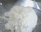 大人気★モンスターボールのおにぎり♪作り方1写真