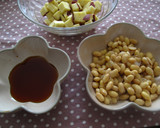 さつまいもと大豆の胡麻からめ♪作り方1写真