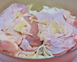 キャベツと塩もみ鶏の酒蒸し作り方2写真