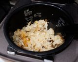 【きのこの炊き込みご飯】炒めて美味しさアップ!!作り方5写真