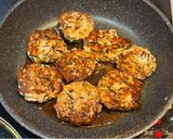 鉄分たっぷり♡鶏とひじきの豆腐ハンバーグ作り方6写真