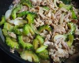 10分！豚こま・ゴーヤと玉ねぎの照り焼き炒め♪作り方7写真