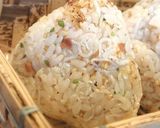 *梅干しで炊くご飯★お弁当のおむすびに*作り方3写真