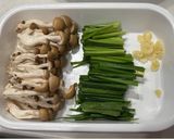 冷凍餃子で簡単！もやしたっぷり鍋作り方1写真