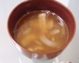 ベーコンと♪玉ねぎの♪コンソメスープ♪作り方3写真