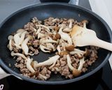 【ひき肉とピーマンの中華風春雨炒め】戻し不要!作り方2写真