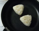 朝食・ランチ・酒の〆・焼きおにぎり茶漬け作り方1写真