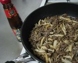 お好み茸のピリ辛そぼろ丼作り方4写真