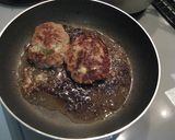 牛肉100％ジューシーチーズハンバーグ作り方6写真