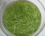 鶏と芋づるの炒め煮作り方1写真