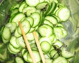 箸休めに・・・胡瓜と汐吹き昆布の和え物作り方1写真