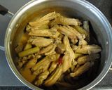 ◇鶏手羽先とごぼう、こんにゃくのみそ煮♪作り方6写真